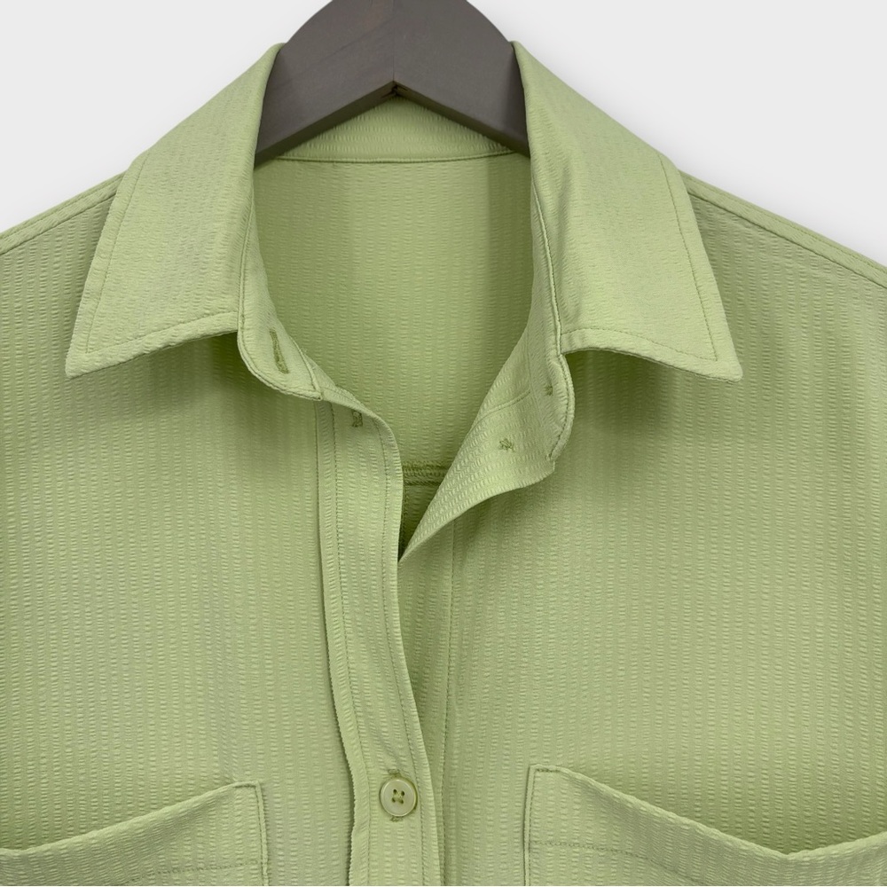 ALO Yoga Pale Green Oversized Button-Up Shirt - Picture 3 of 6